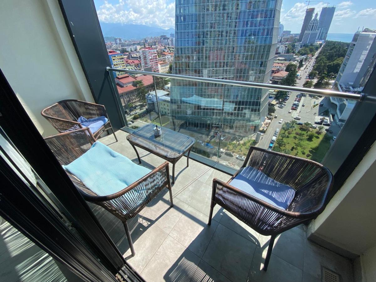 Apartment In Porta Batumi Tower Eksteriør billede