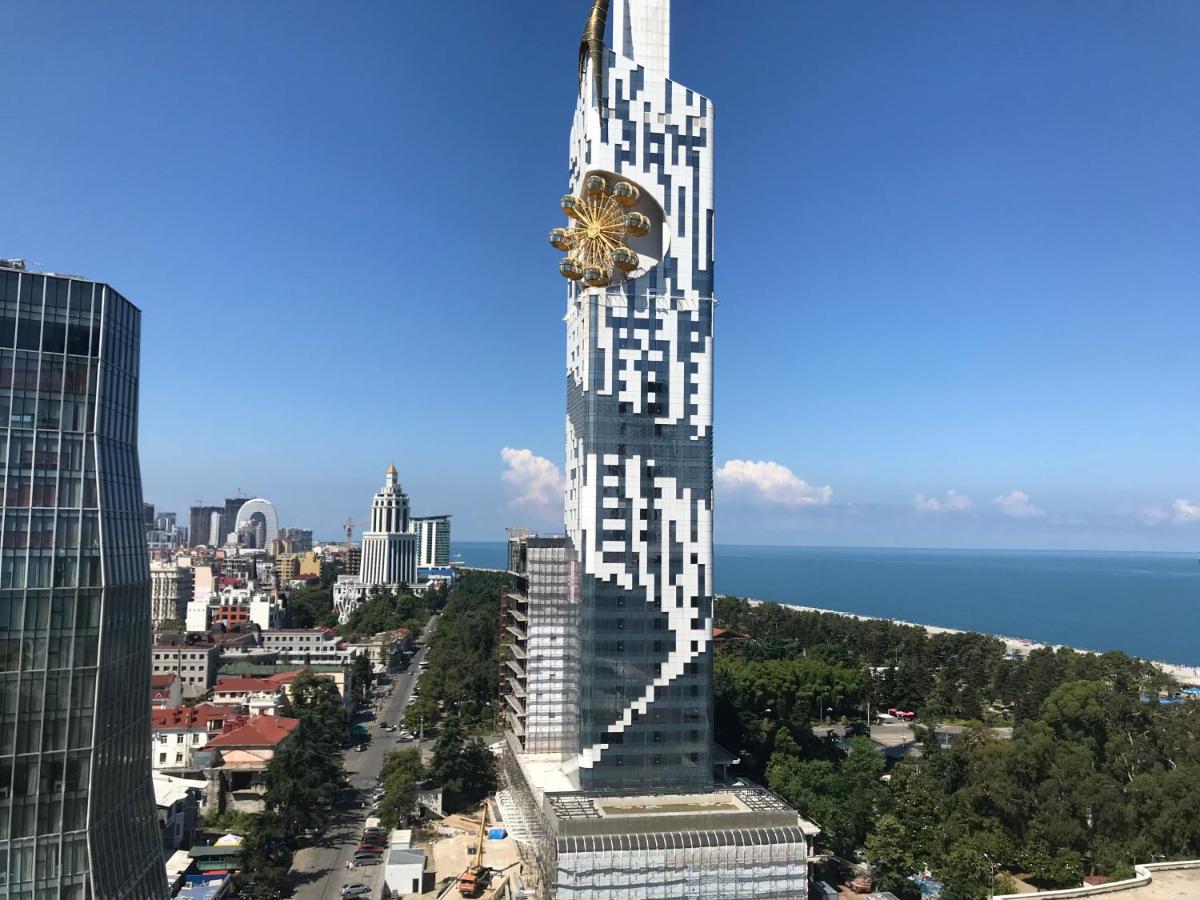 Apartment In Porta Batumi Tower Eksteriør billede