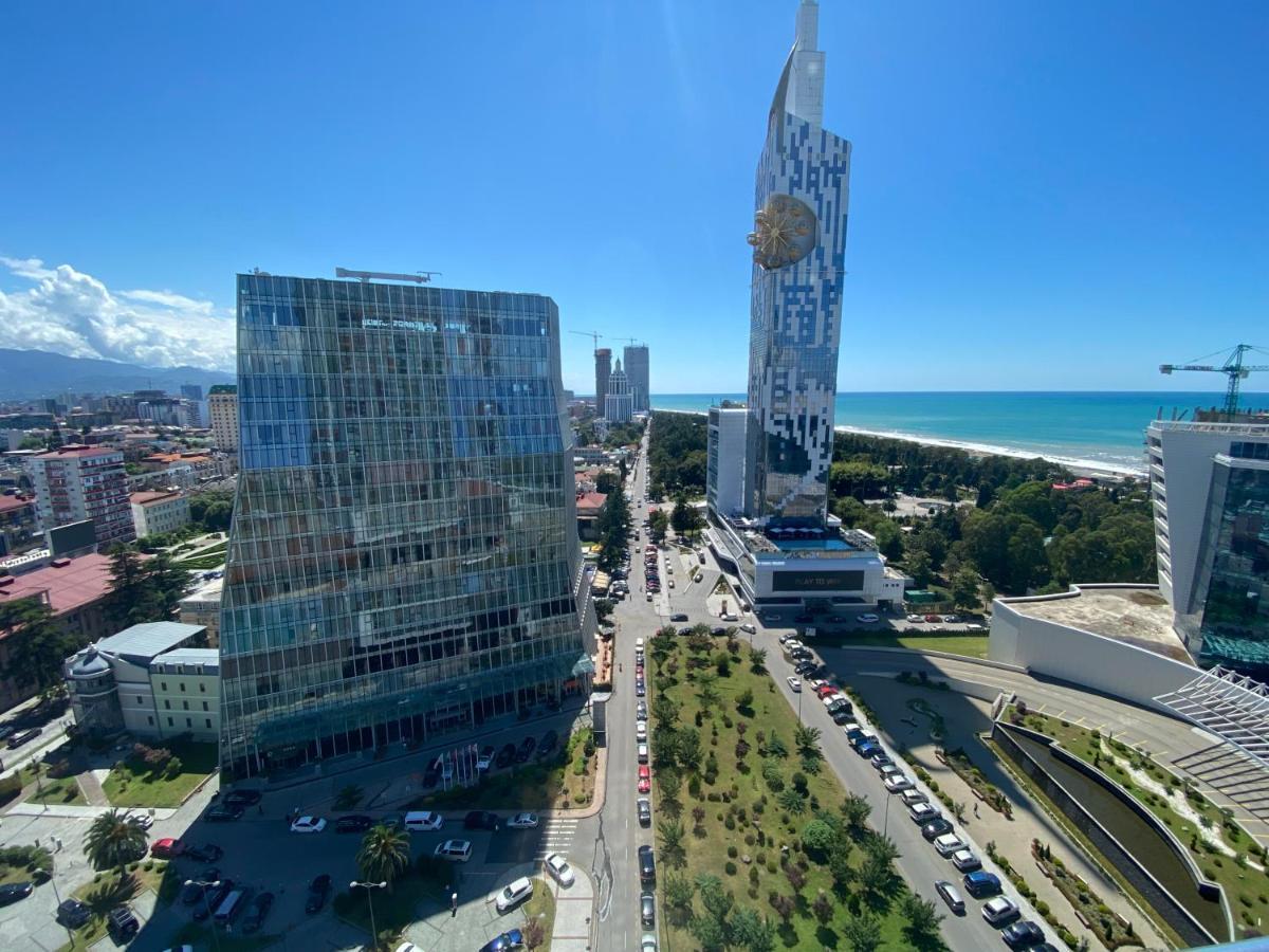 Apartment In Porta Batumi Tower Eksteriør billede