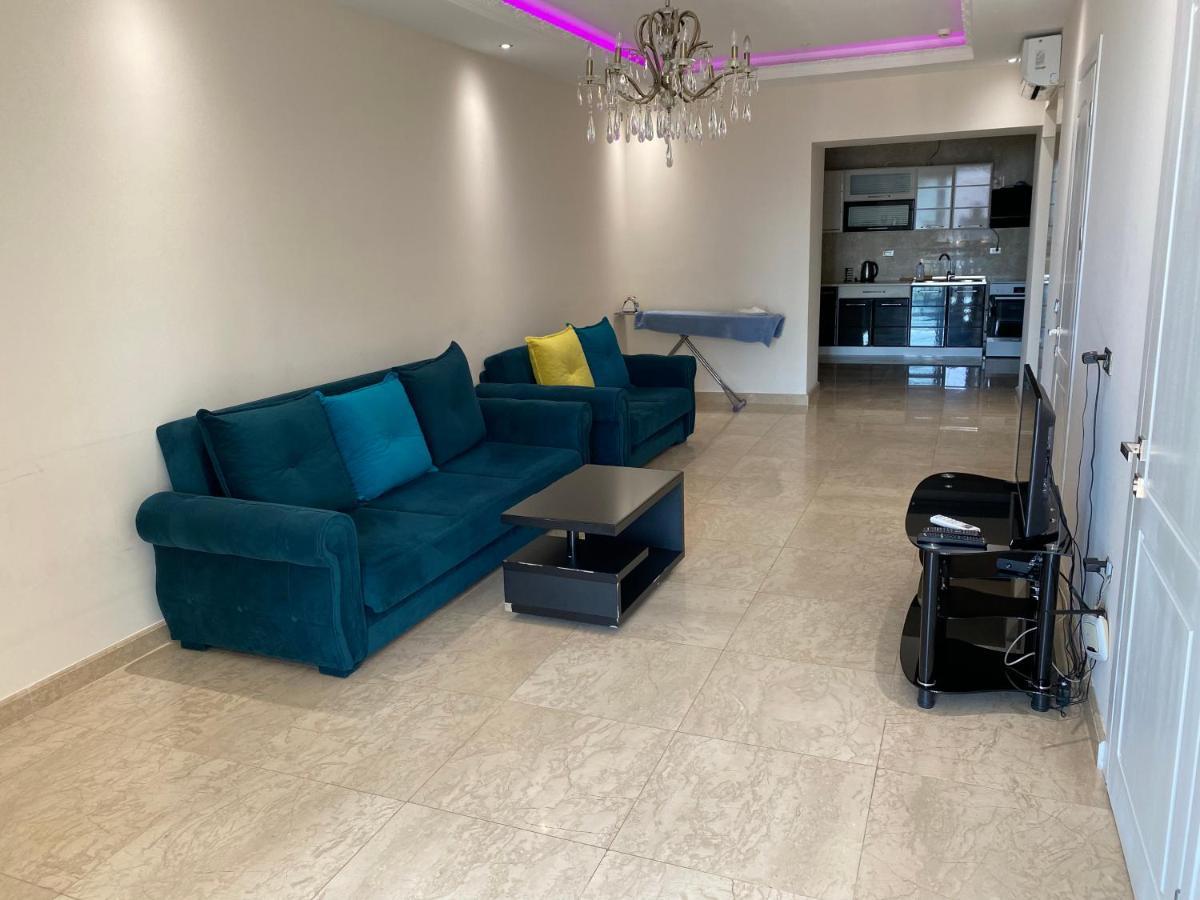 Apartment In Porta Batumi Tower Eksteriør billede
