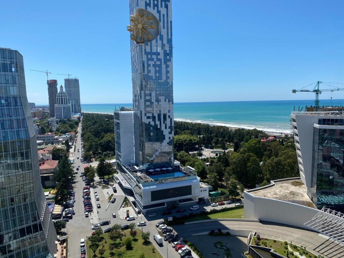 Apartment In Porta Batumi Tower Eksteriør billede