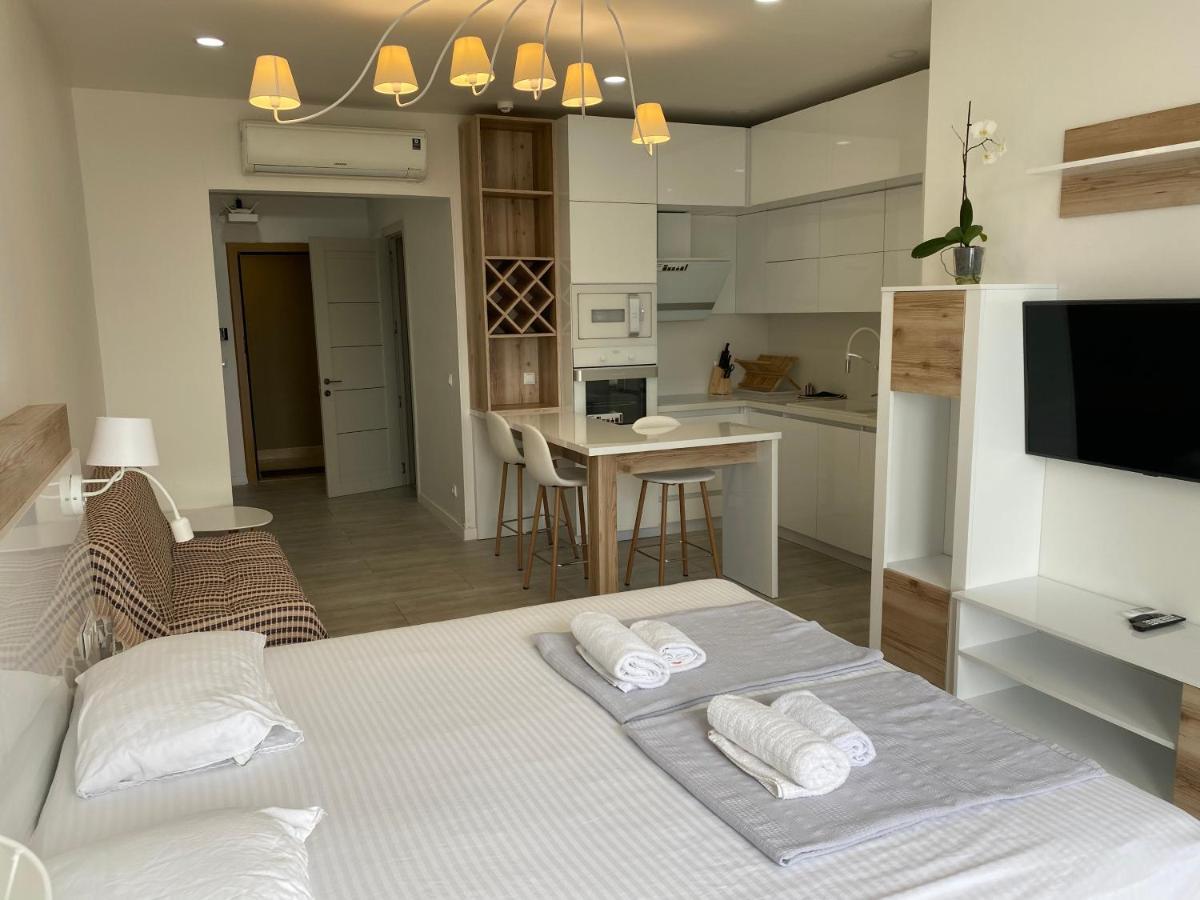 Apartment In Porta Batumi Tower Eksteriør billede
