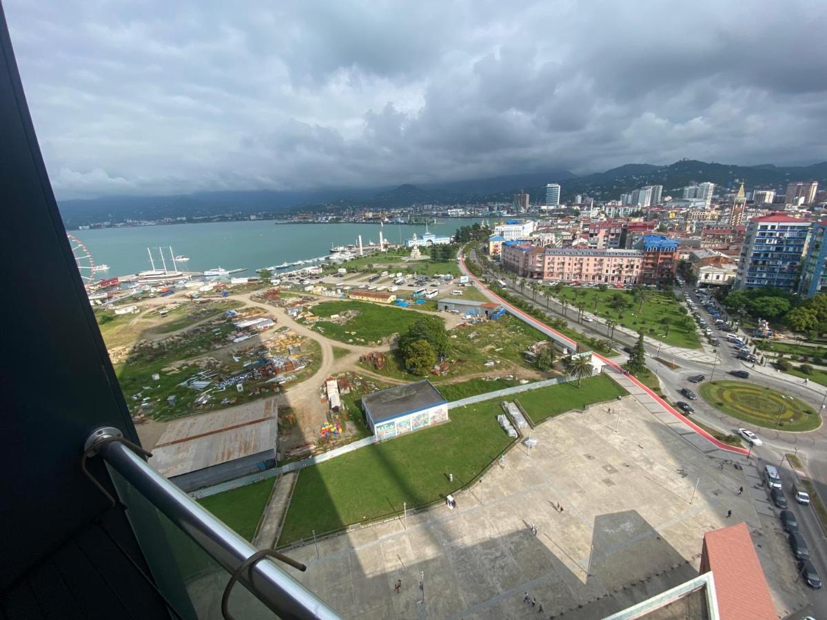 Apartment In Porta Batumi Tower Eksteriør billede