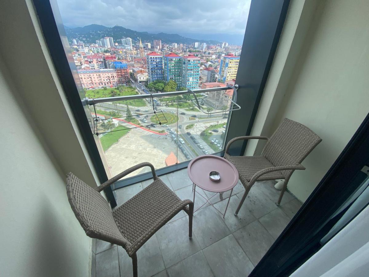 Apartment In Porta Batumi Tower Eksteriør billede